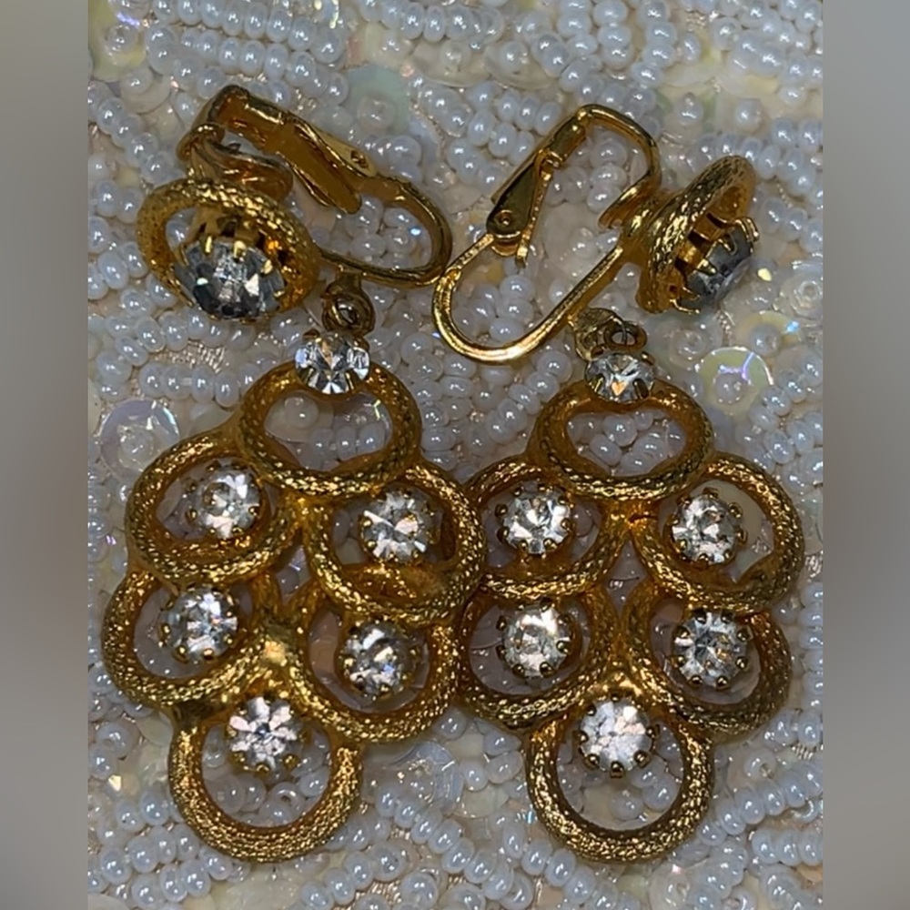 Vintage Clip On